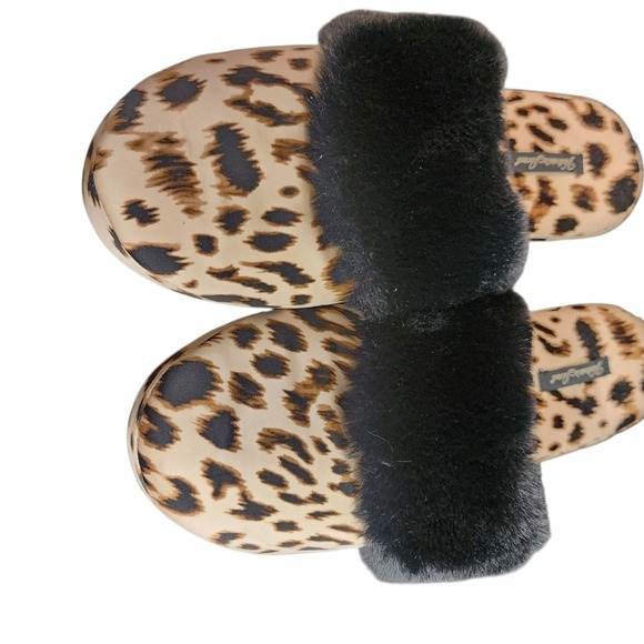 Victoria's‎ Secret Leopard Print Faux Fur Slippers Comfy Plush Slides - Picture 3 of 6